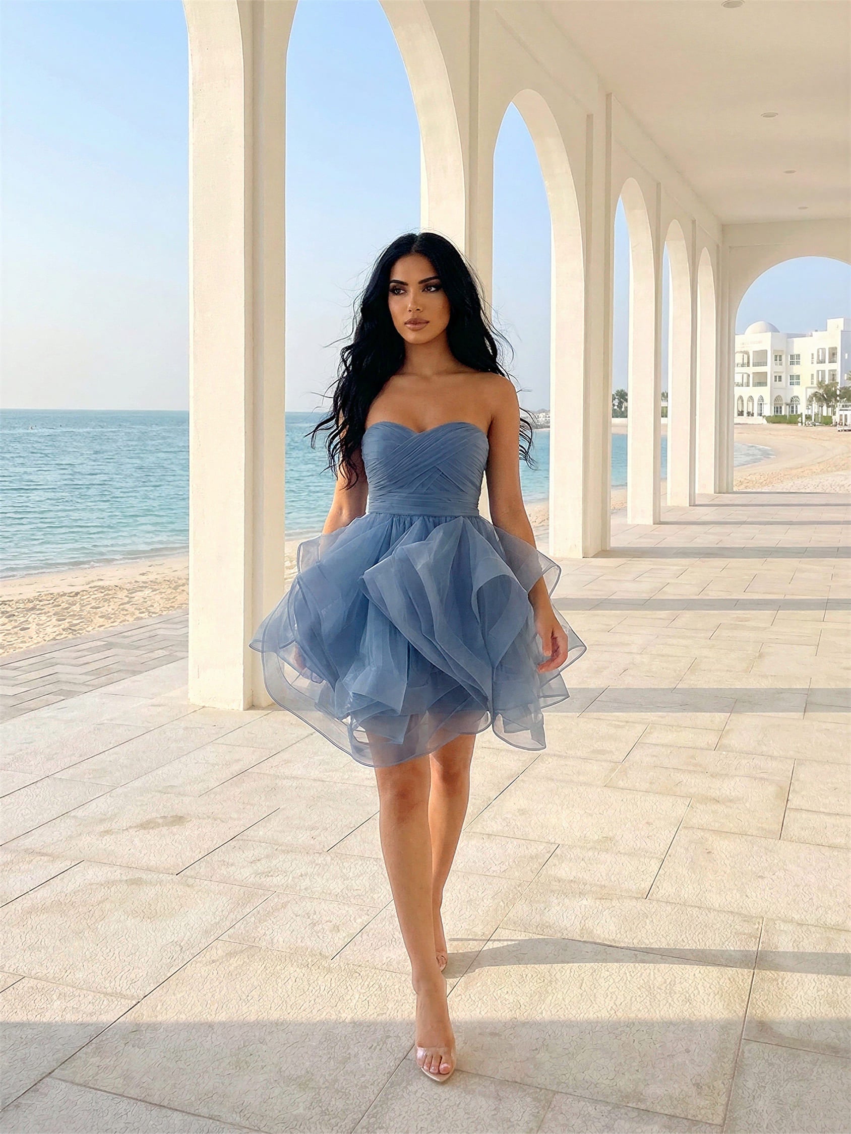 Abito Mini Elegante con Bustier e Gonna in Tulle – Look Couture da Cerimonia